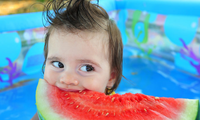 Child-watermelon-fruit-summer-heat-666x399-1